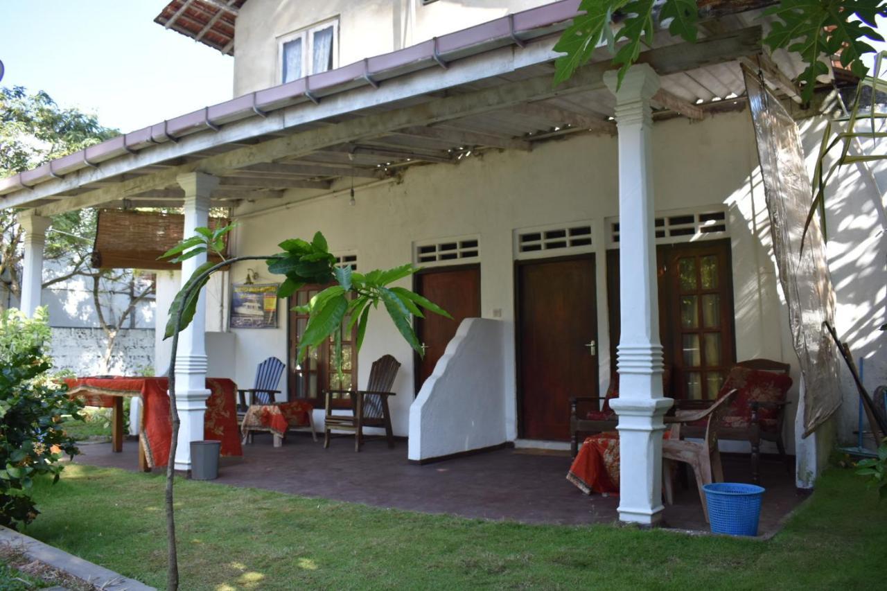 Aroma Guest House Mirissa Ngoại thất bức ảnh